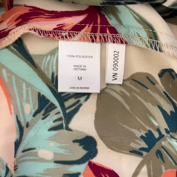 New York & Co Floral Shirt - Picture 6 of 7